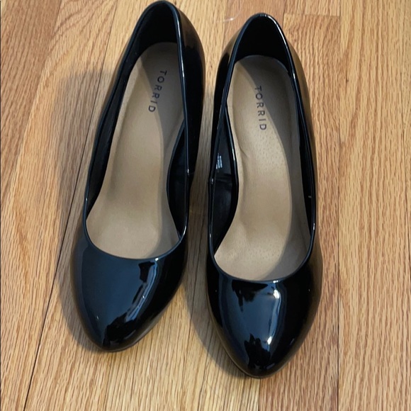 torrid Shoes - Torrid 9w Black Patent Wedge